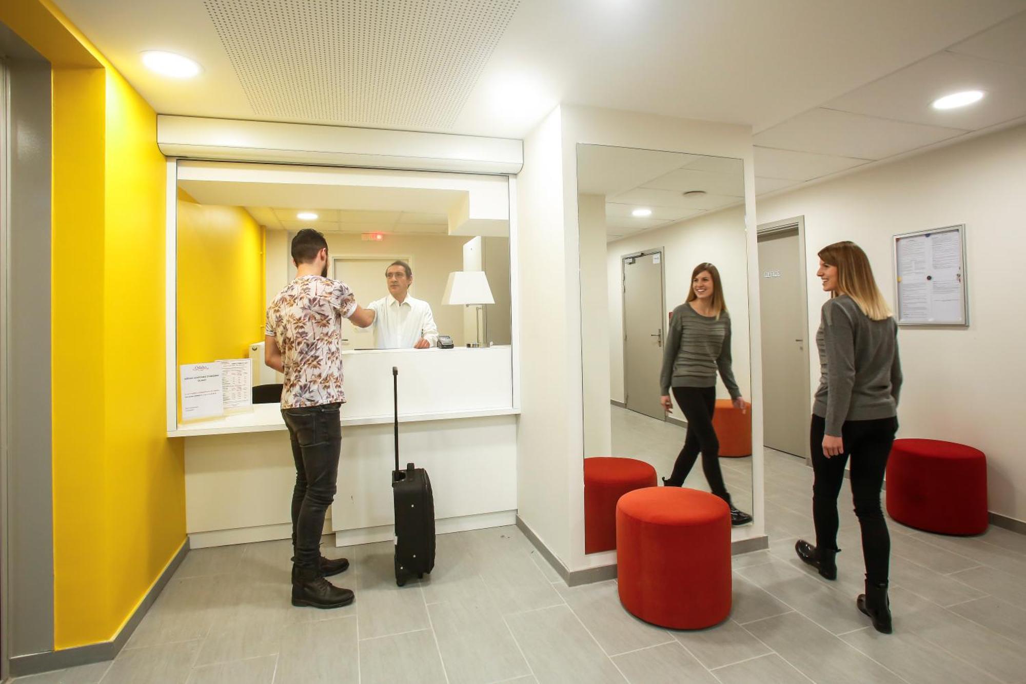 Appart Hotel Odalys City Metz Manufacture Bagian luar foto